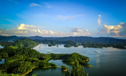 Ulu Kasok: The View Everyone Comes For