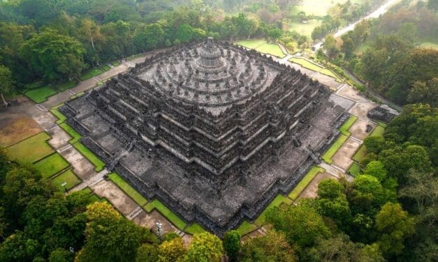Borobudur Temple in Indonesia: History, Buddhist Architecture and UNESCO World Heritage Status